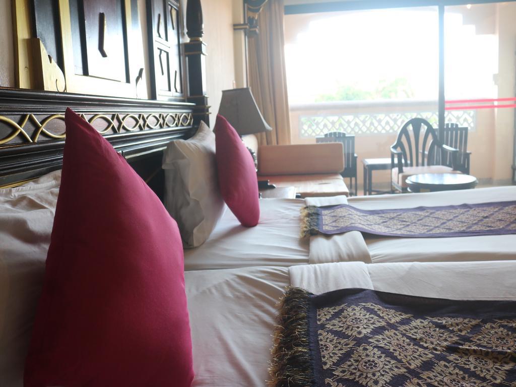 Ayodhaya Palace Beach Resort - Sha Plus Certified Ao Nang Екстер'єр фото